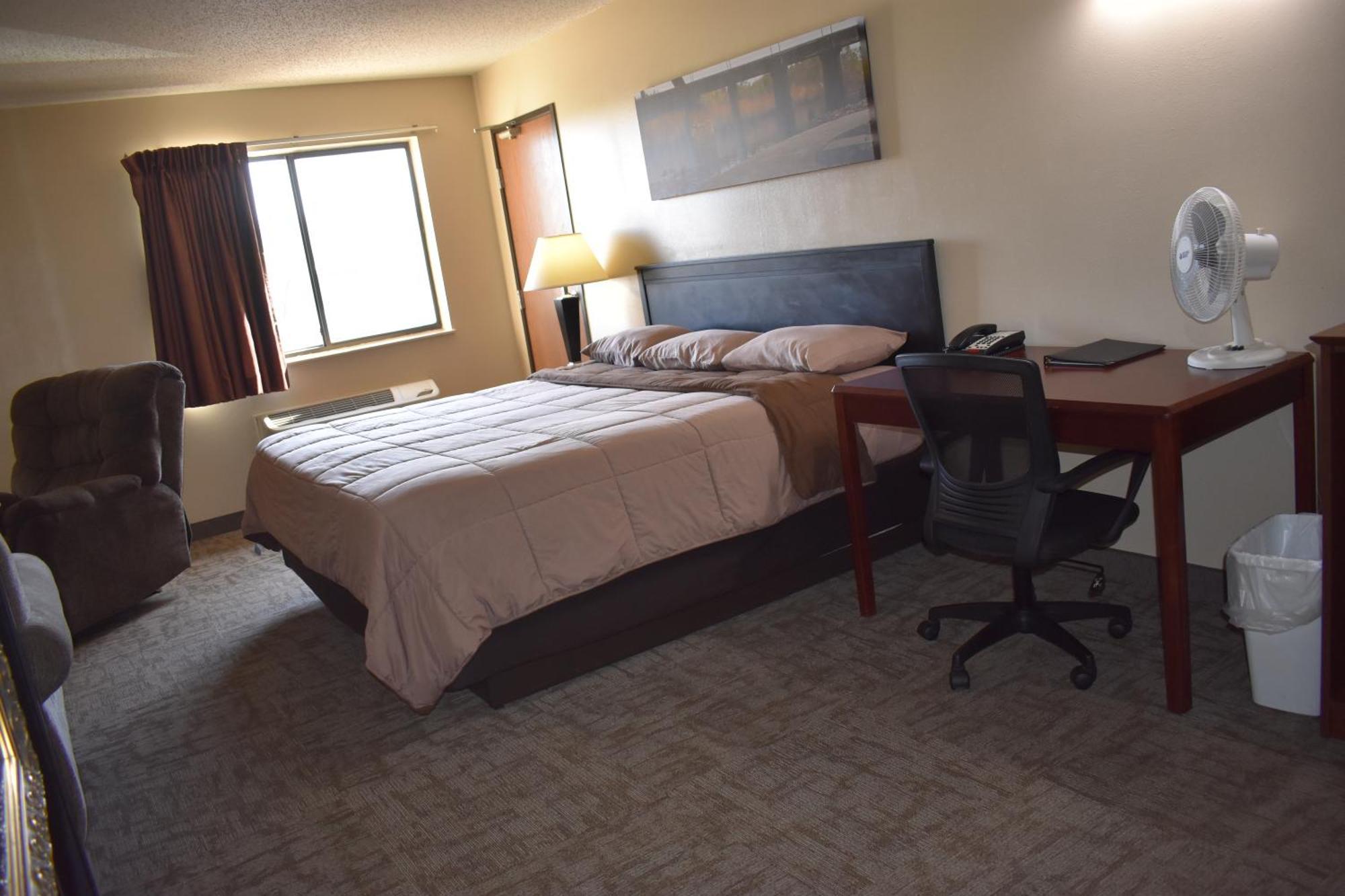 Heartland & Motel 2*