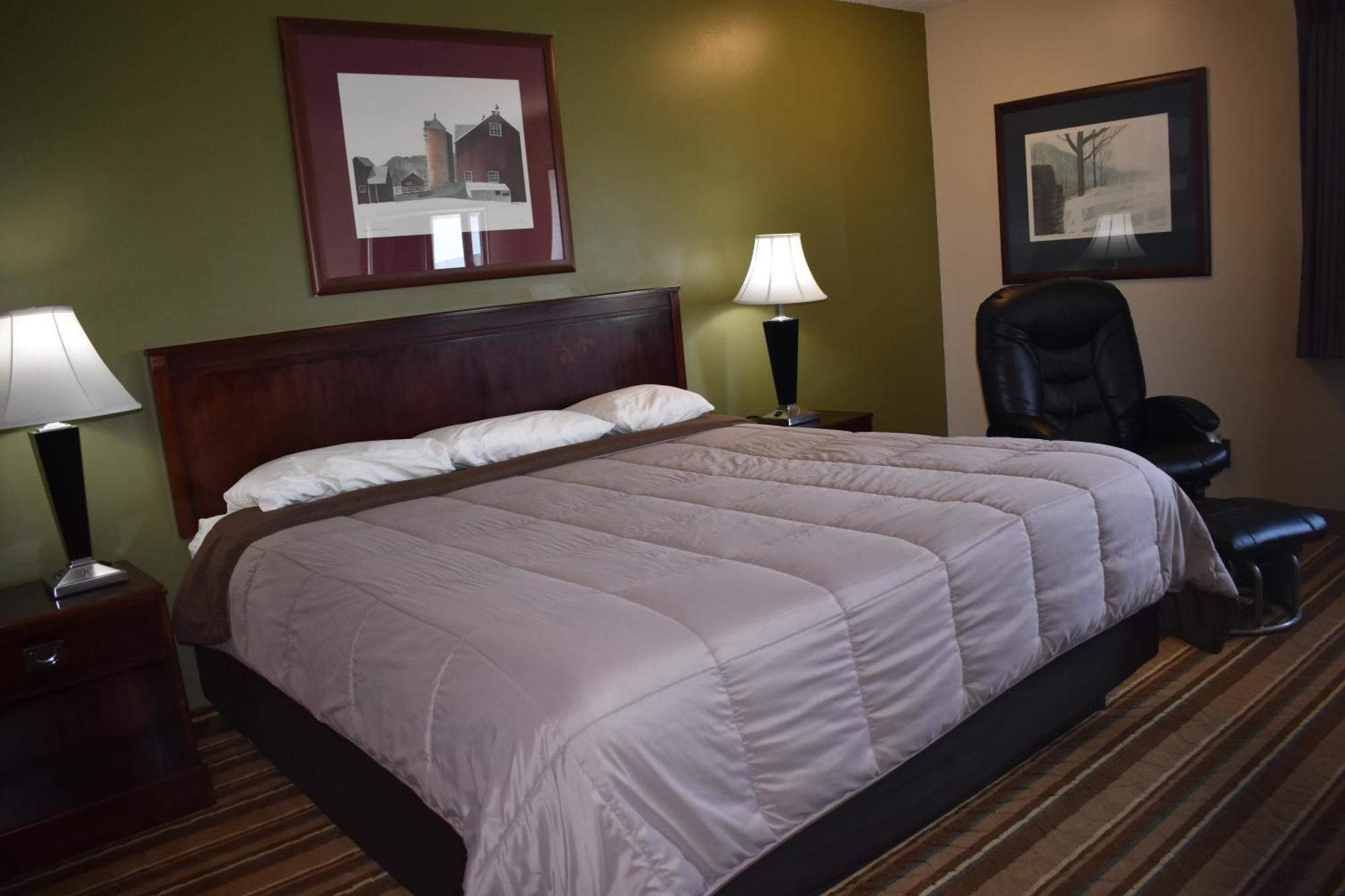 Motel Heartland & 2*