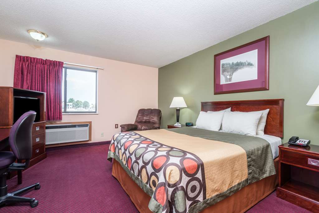 Motel Heartland & Rock Valley