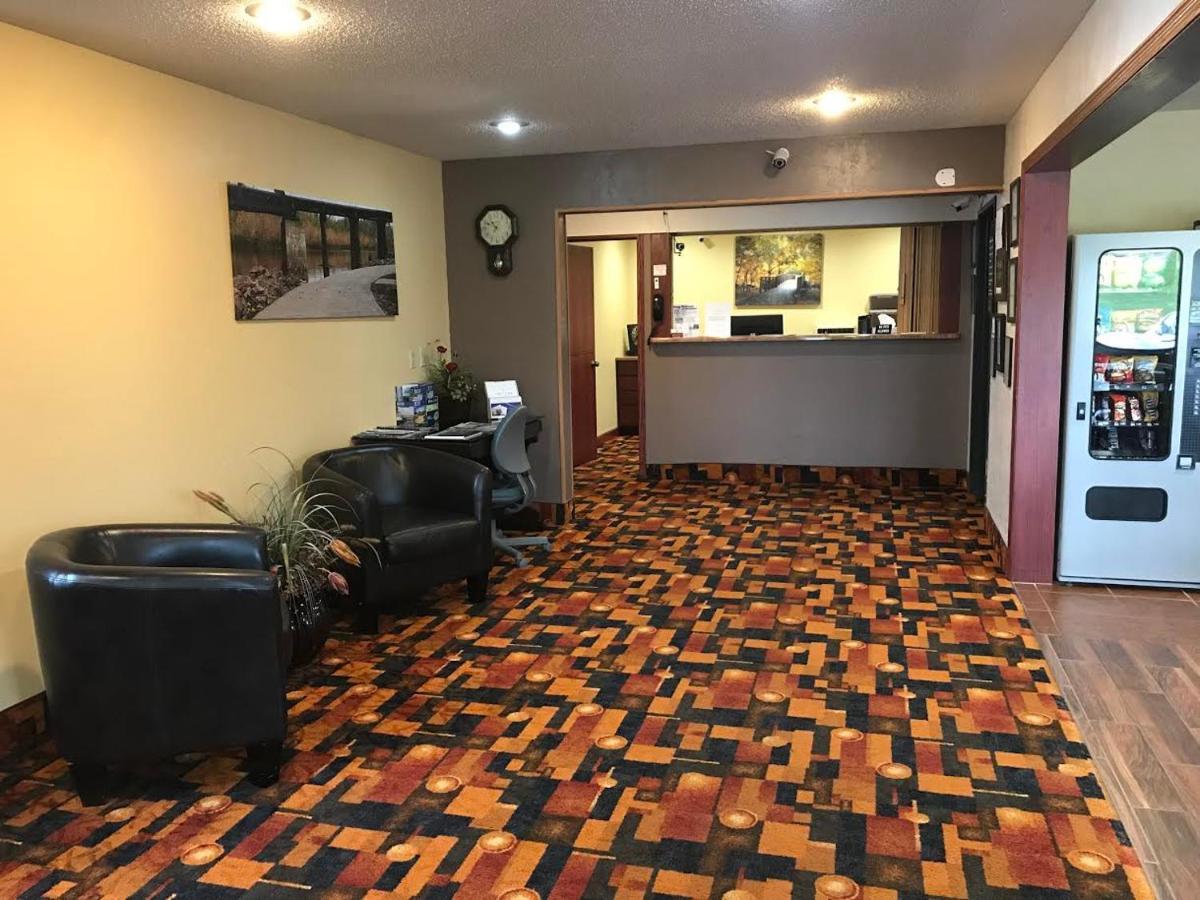 Motel Heartland & 2*