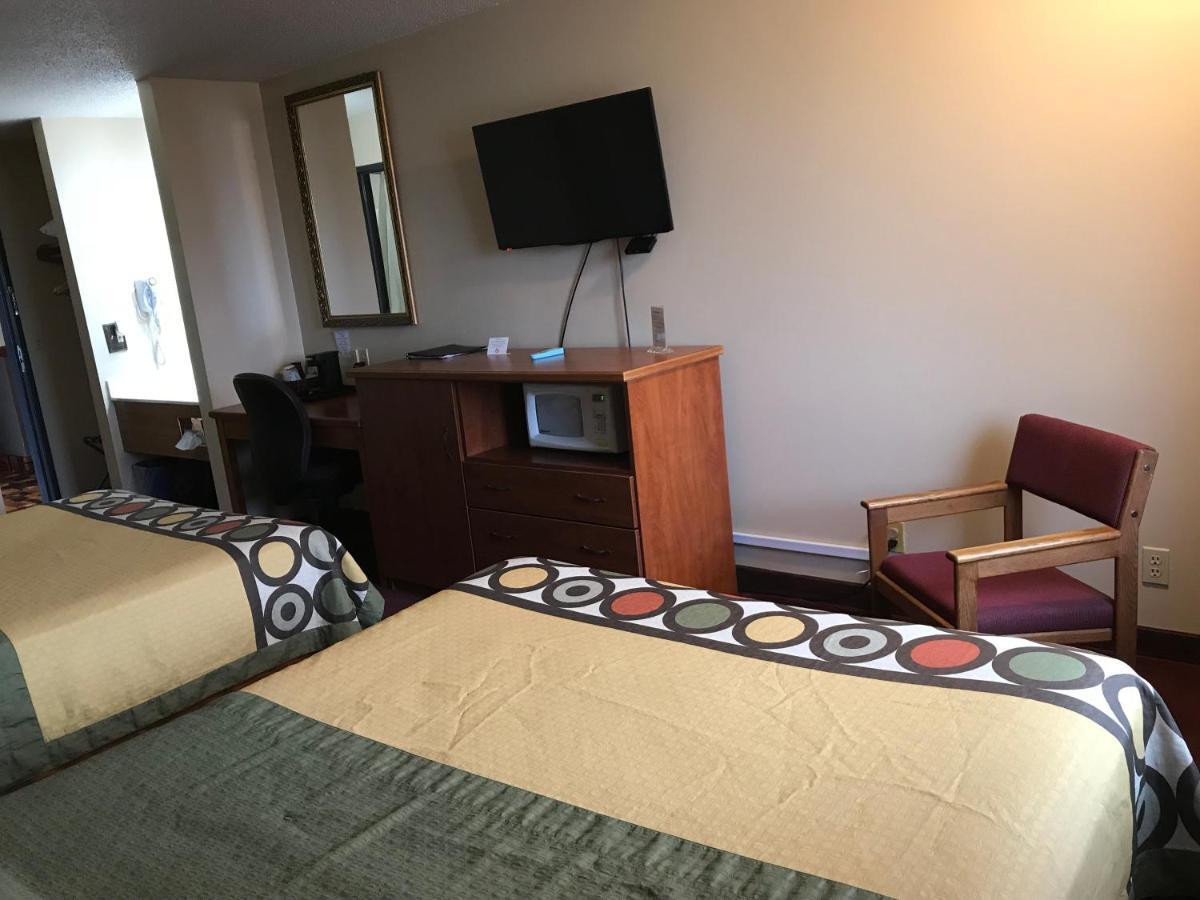 Heartland & Motel Rock Valley